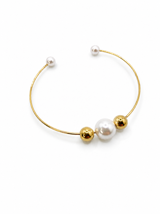 Hall Pearl Cuff